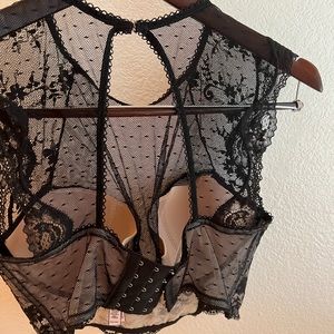 VS lace bra